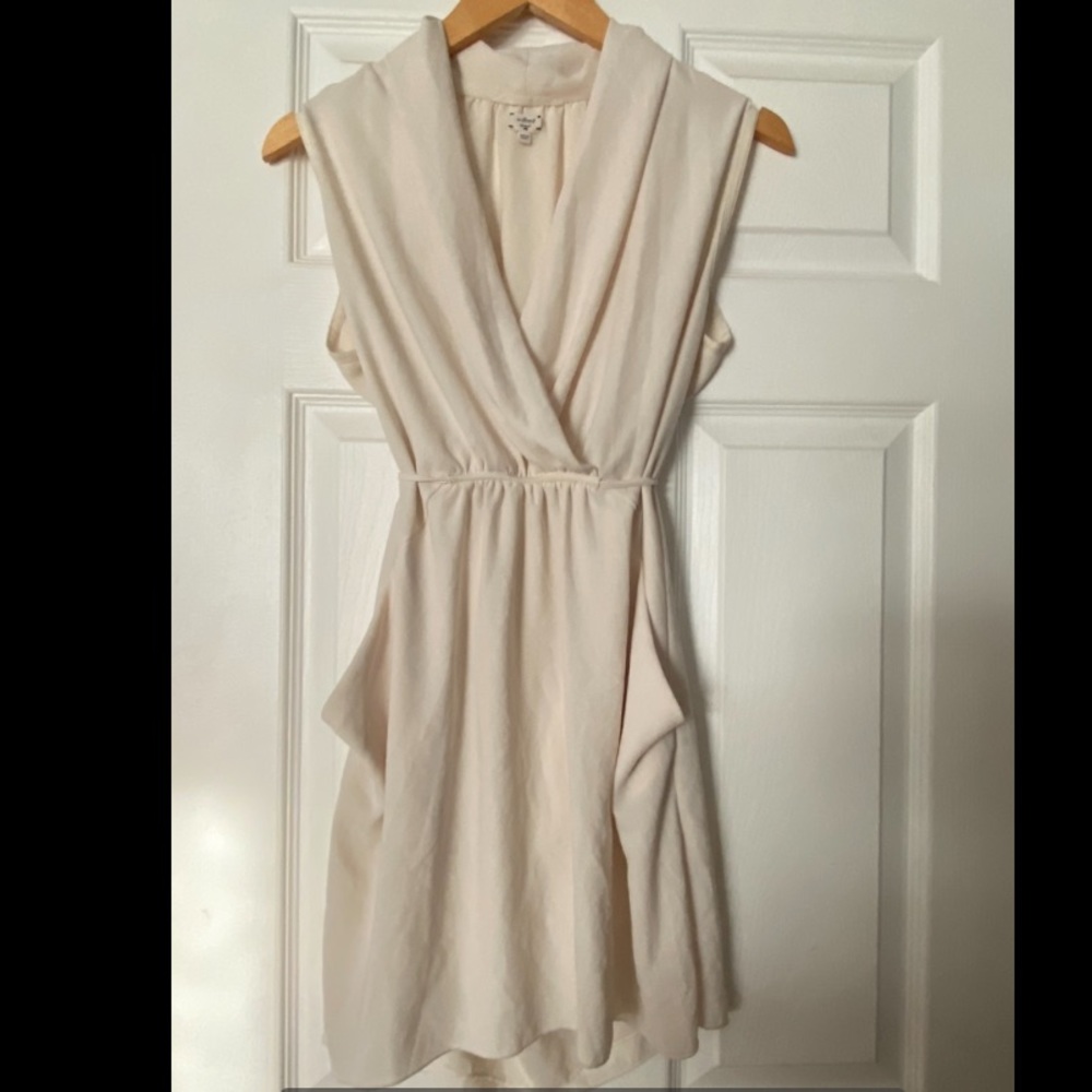 Cream-Coloured Aritzia Wilfred Sabine Dress - Picture 3 of 7